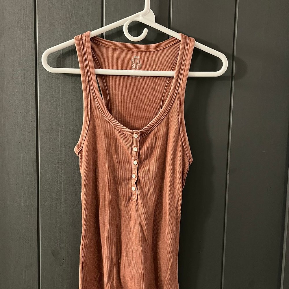 Set of 2 Aerie Tank Tops Size Medium